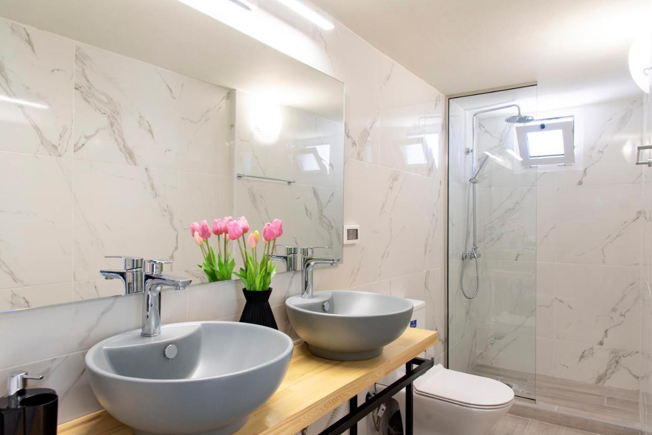 Elounda Buena Vista Apartments מראה חיצוני תמונה